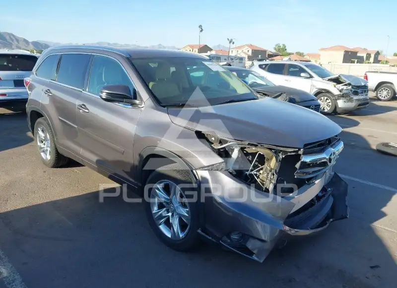 2015 Toyota Highlander photo