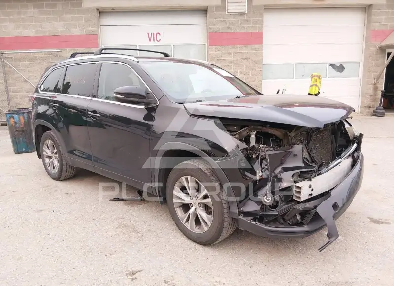 2015 Toyota Highlander photo