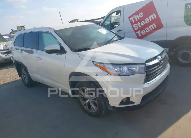 2015 Toyota Highlander фото