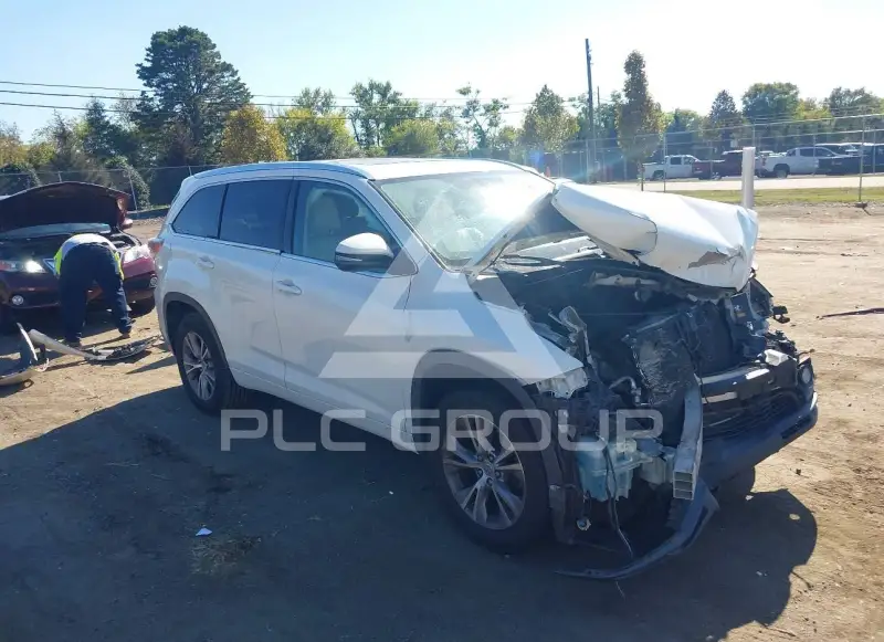 2015 Toyota Highlander photo