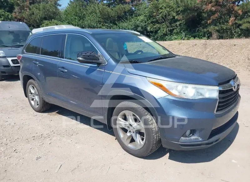 2015 Toyota Highlander photo