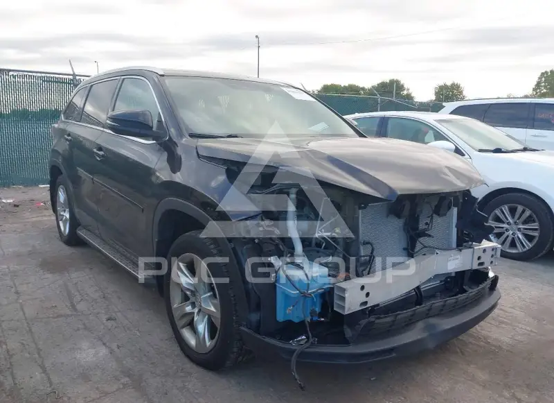 2015 Toyota Highlander photo