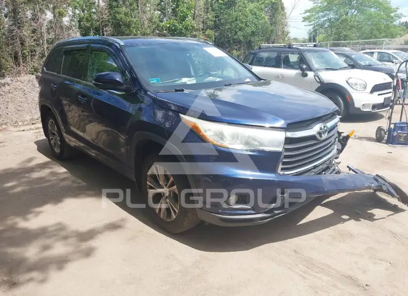 2015 Toyota Highlander фото