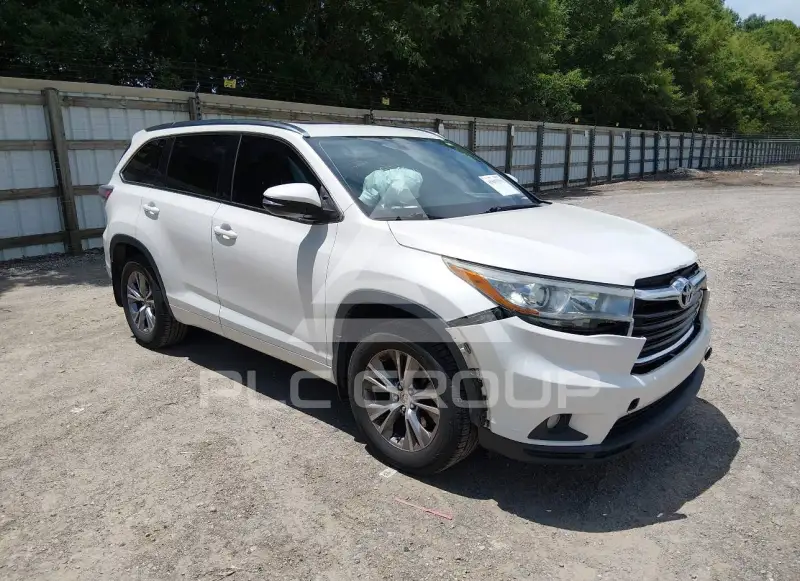 2015 Toyota Highlander фото