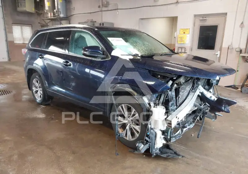 2015 Toyota Highlander photo