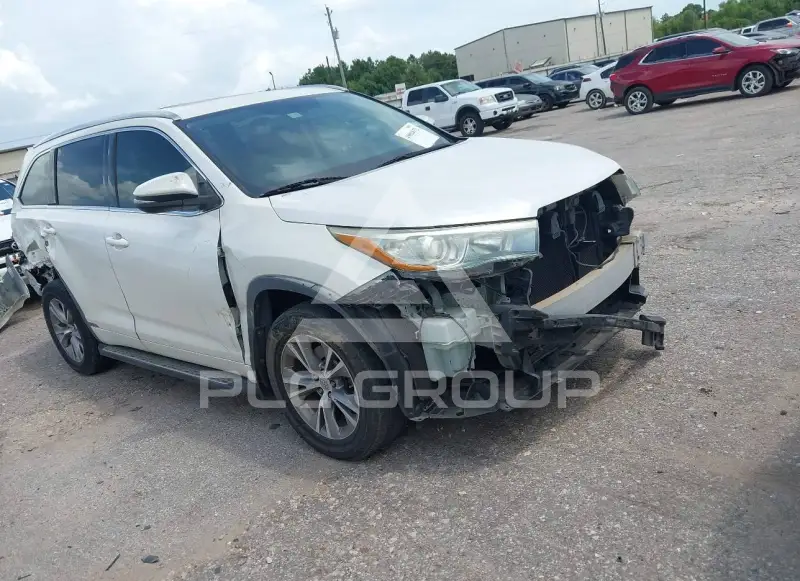 2015 Toyota Highlander photo