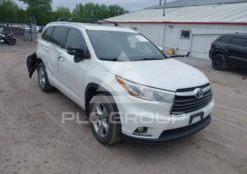 2015 Toyota Highlander photo