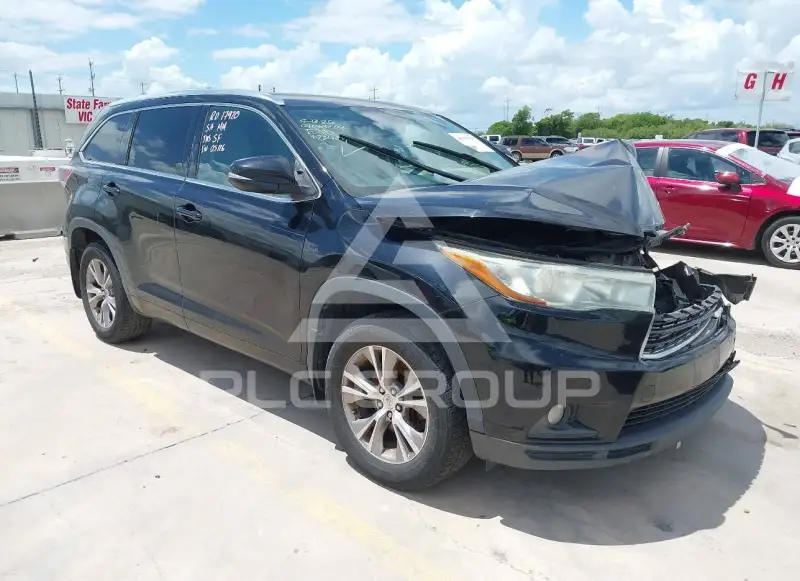 2015 Toyota Highlander photo