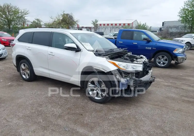 2015 Toyota Highlander photo