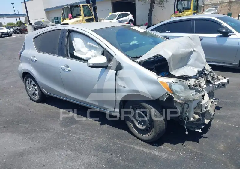 2015 Toyota PRIUS photo