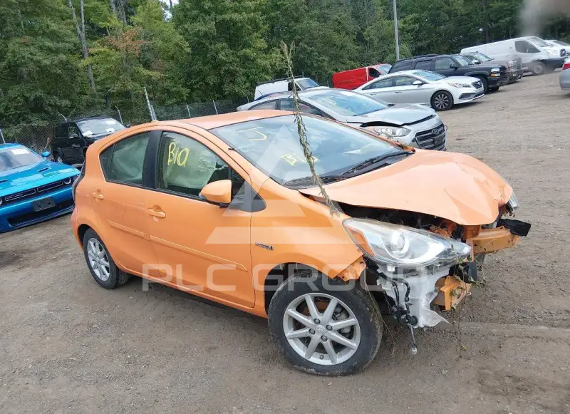 2015 Toyota PRIUS photo