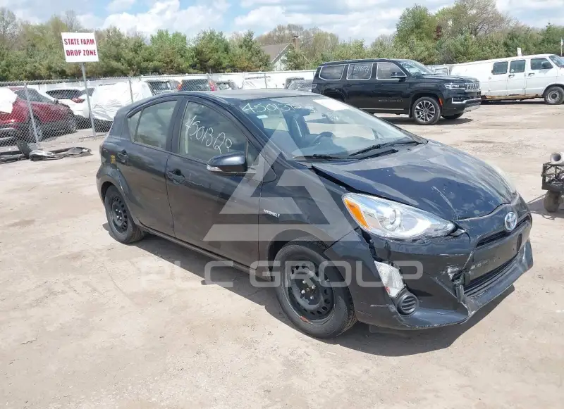 2015 Toyota PRIUS фото
