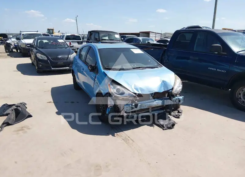 2015 Toyota PRIUS фото