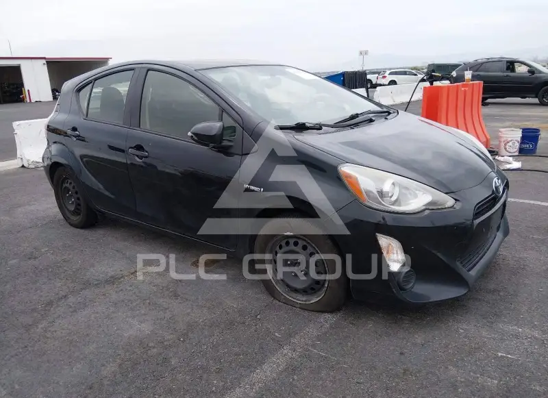 2015 Toyota PRIUS photo