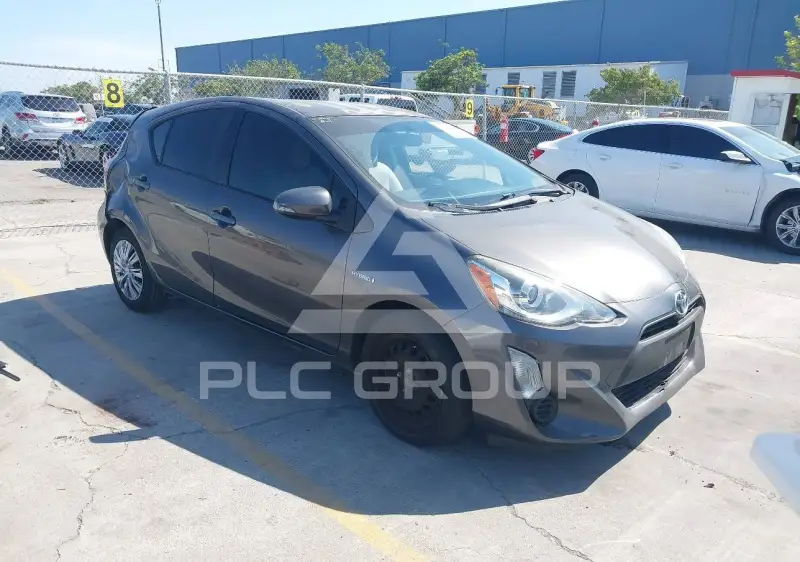 2015 Toyota PRIUS photo
