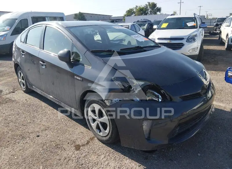 2015 Toyota PRIUS фото