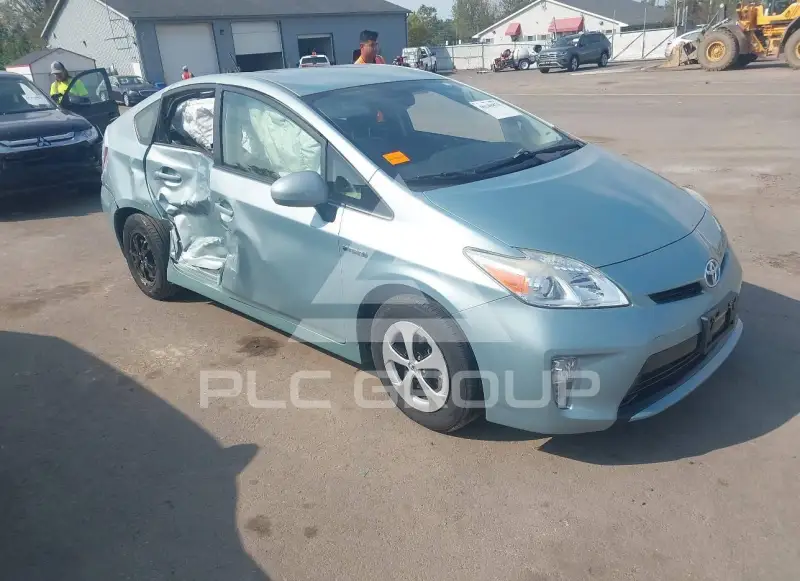 2015 Toyota PRIUS photo