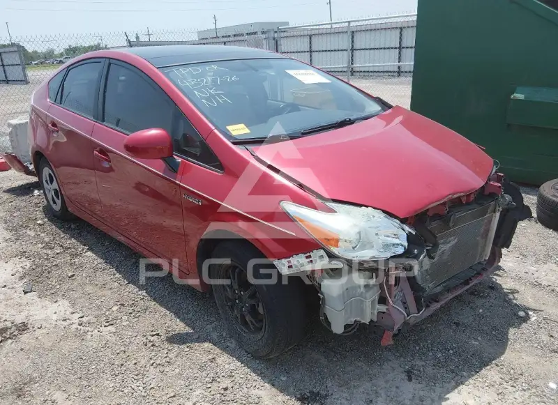 2015 Toyota PRIUS фото