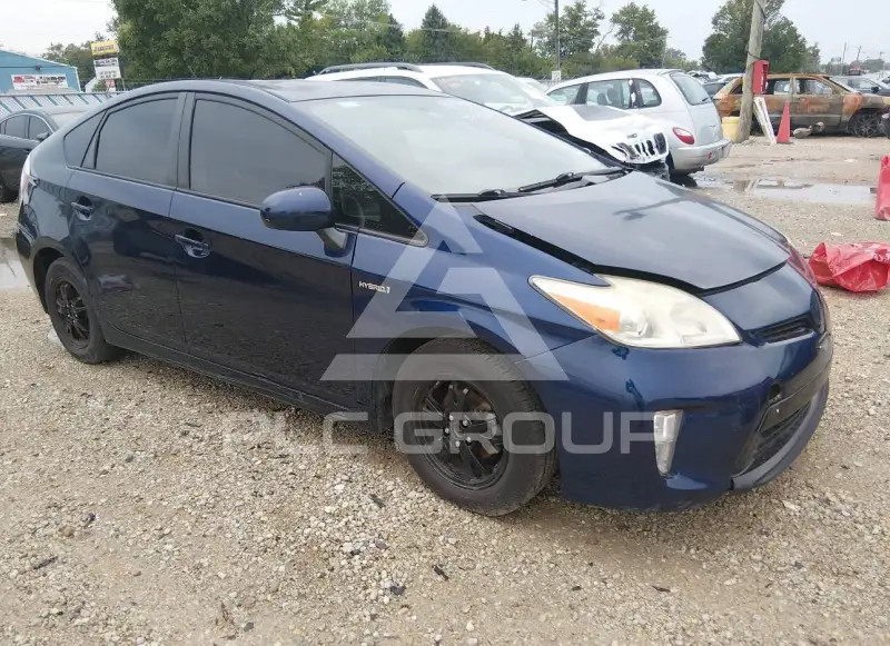 2015 Toyota PRIUS фото