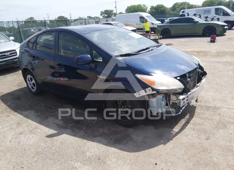 2015 Toyota PRIUS фото