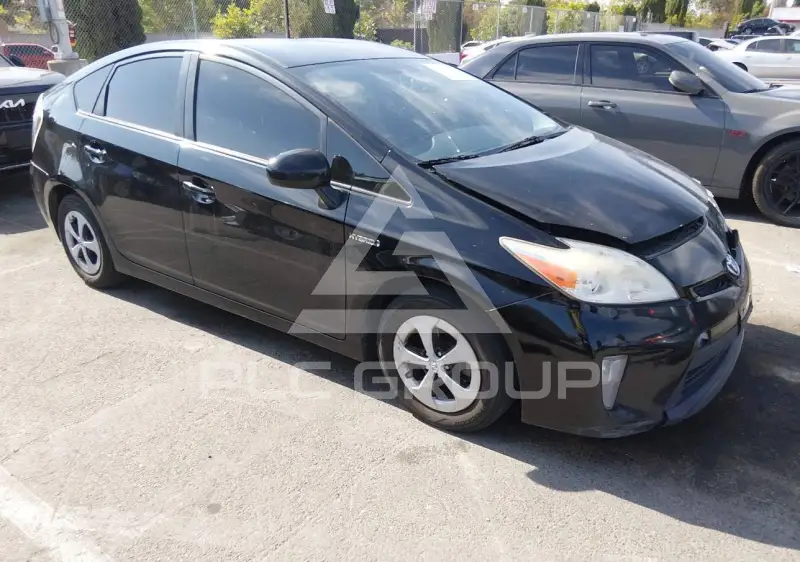 2015 Toyota PRIUS фото