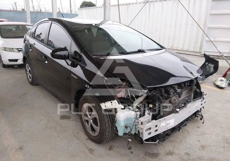 2015 Toyota PRIUS фото