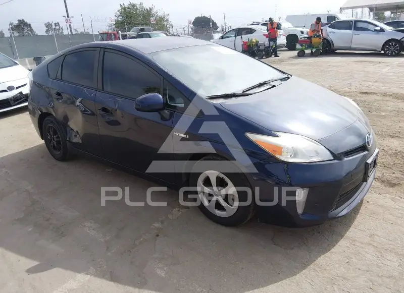 2015 Toyota PRIUS фото