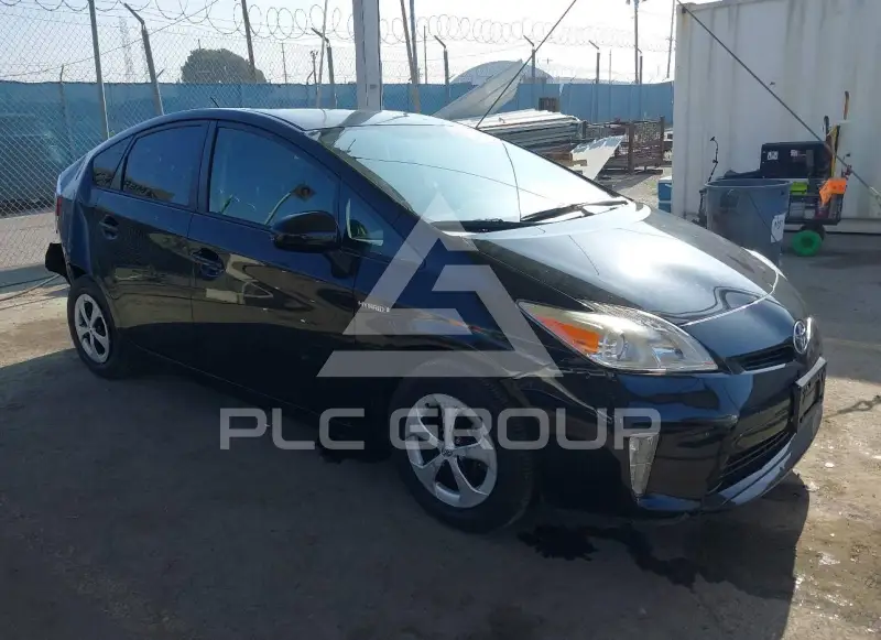 2015 Toyota PRIUS фото