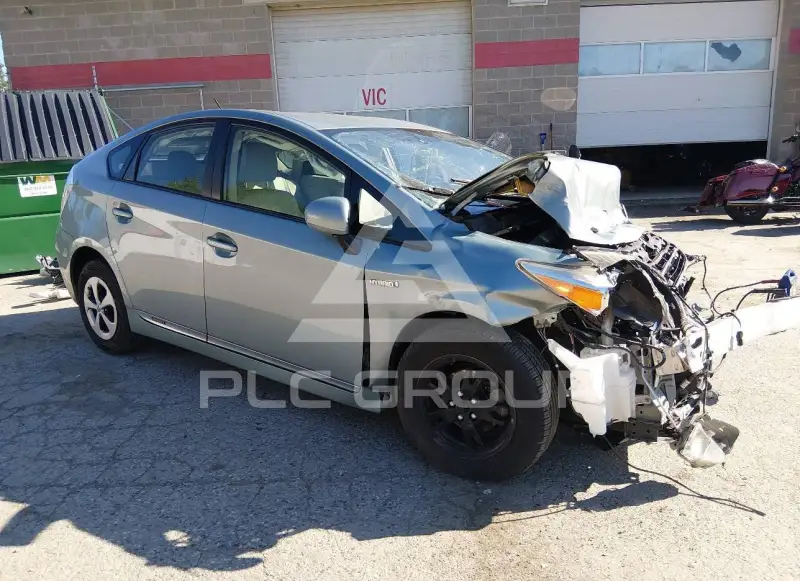 2015 Toyota PRIUS фото