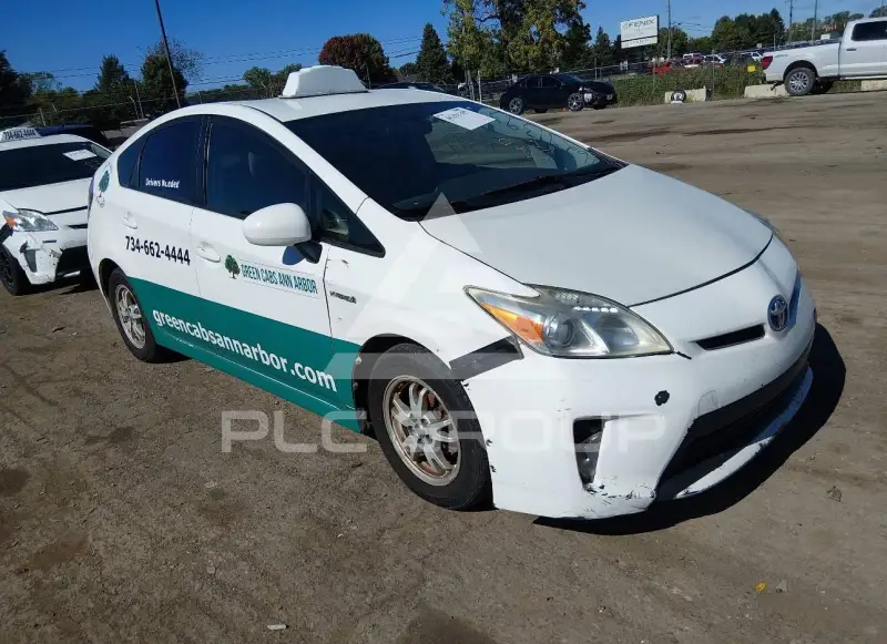 2015 Toyota PRIUS photo