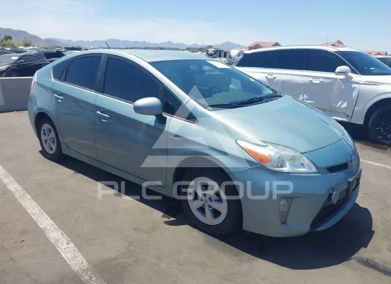 2015 Toyota PRIUS фото