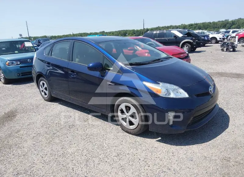 2015 Toyota PRIUS фото