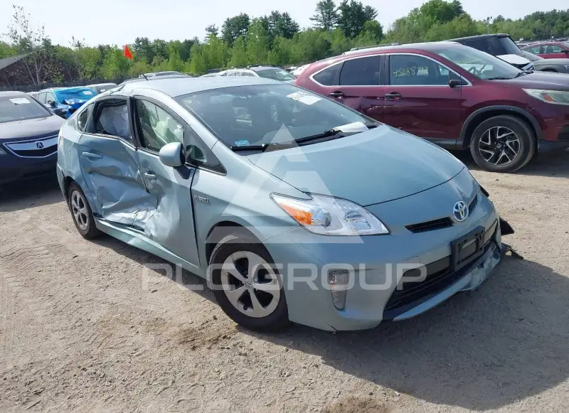 2015 Toyota PRIUS photo