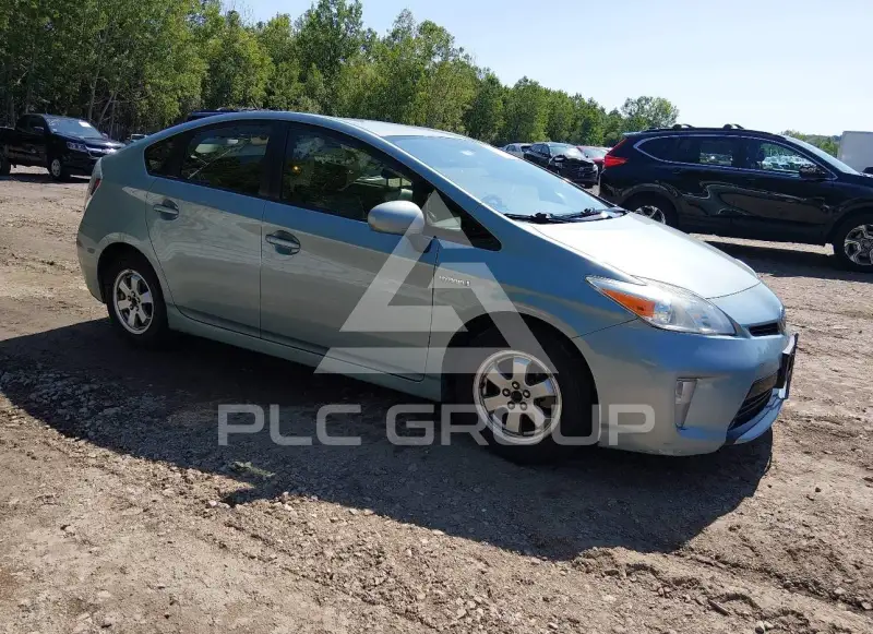 2015 Toyota PRIUS фото