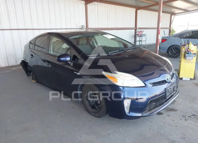 2015 Toyota PRIUS фото