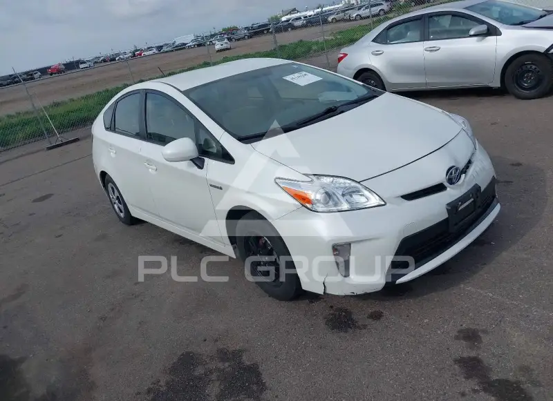 2015 Toyota PRIUS фото