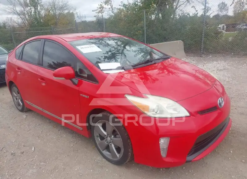 2015 Toyota PRIUS фото