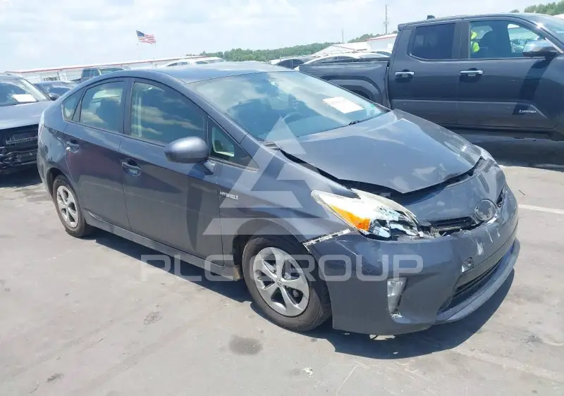 2015 Toyota PRIUS фото