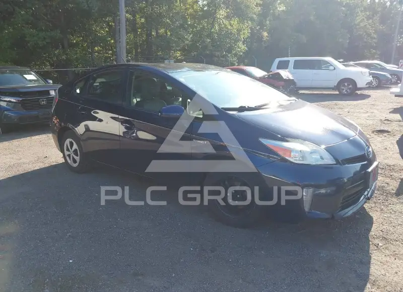 2015 Toyota PRIUS фото