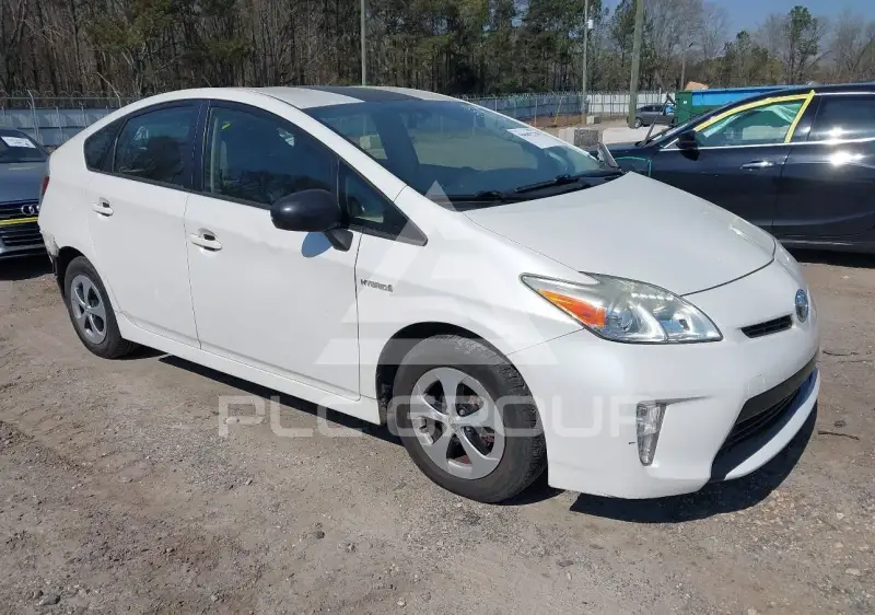 2015 Toyota PRIUS photo