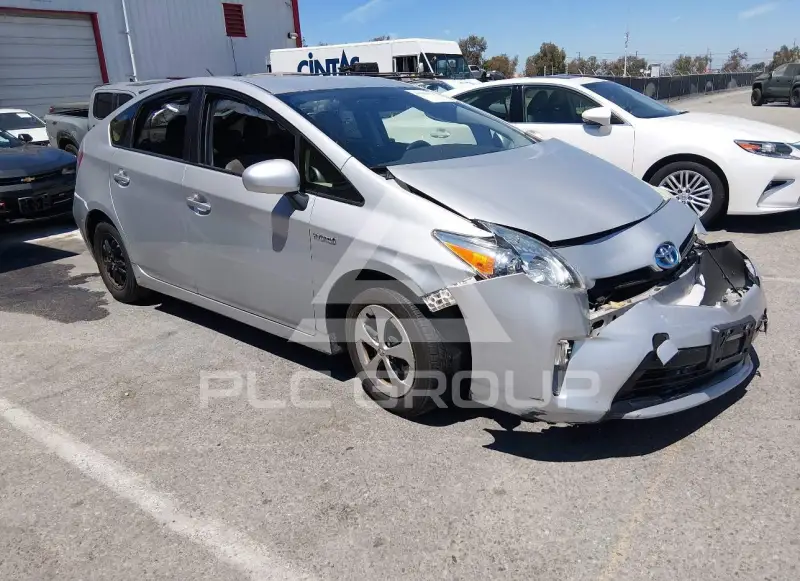 2015 Toyota PRIUS фото