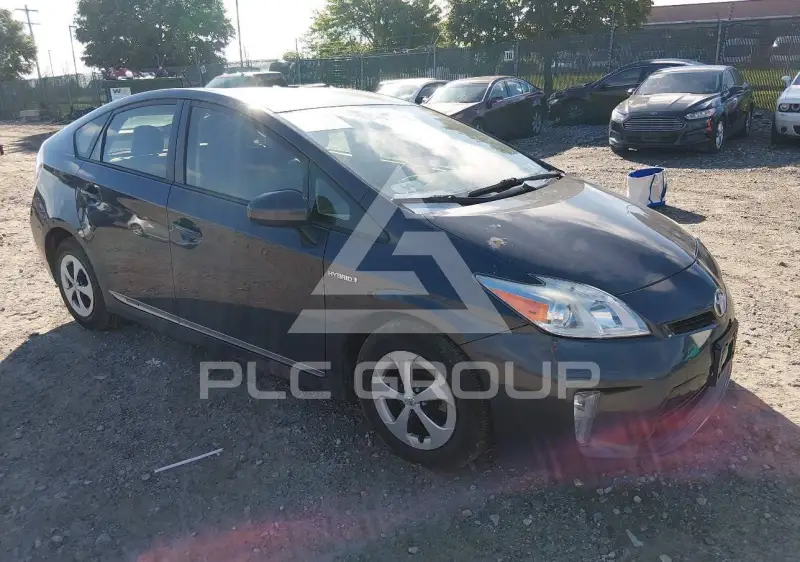 2015 Toyota PRIUS photo