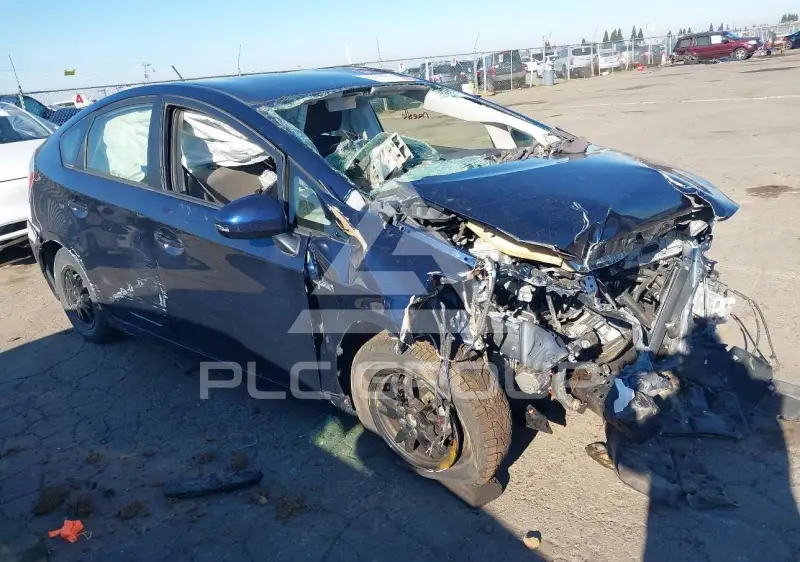 2015 Toyota PRIUS фото