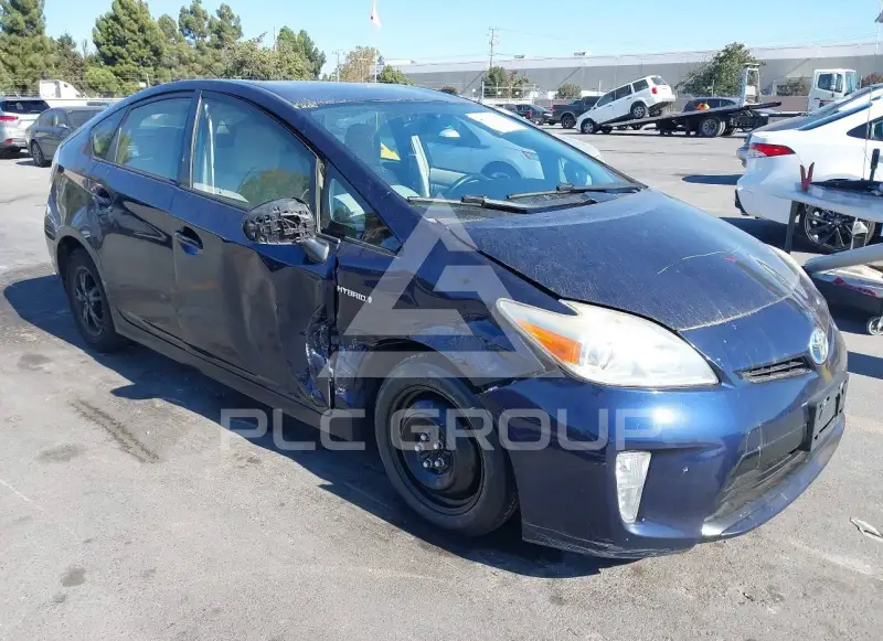 2015 Toyota PRIUS фото