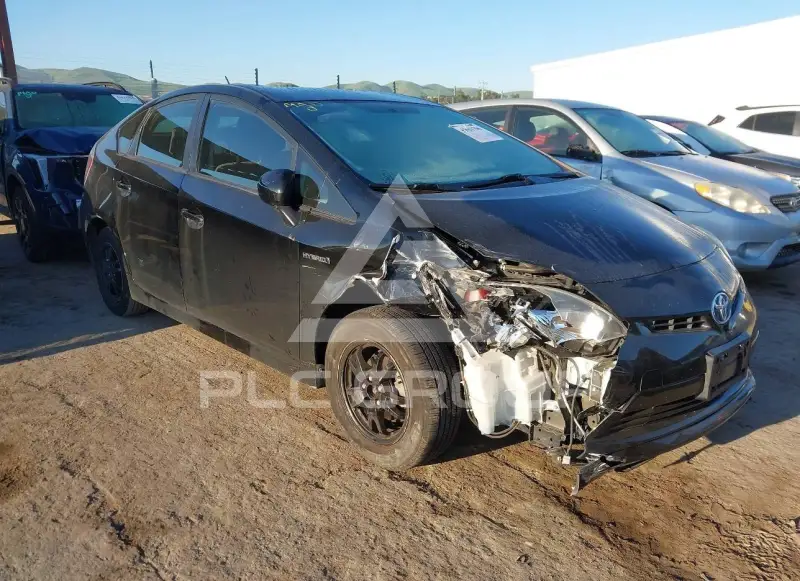 2015 Toyota PRIUS фото