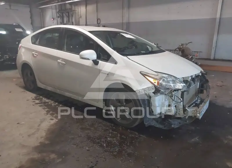 2015 Toyota PRIUS photo