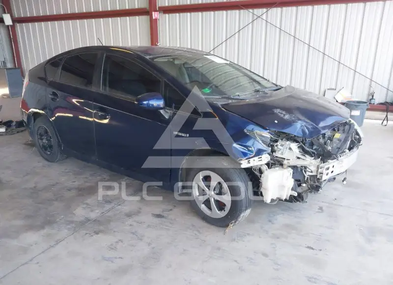 2015 Toyota PRIUS photo