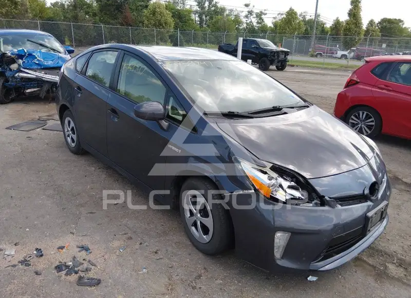 2015 Toyota PRIUS фото