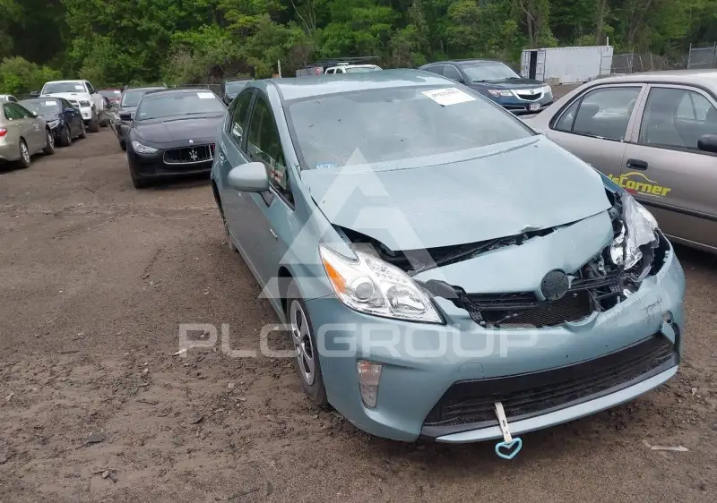 2015 Toyota PRIUS фото