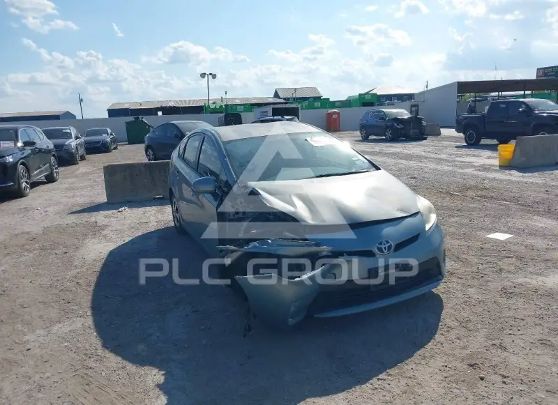 2015 Toyota PRIUS фото